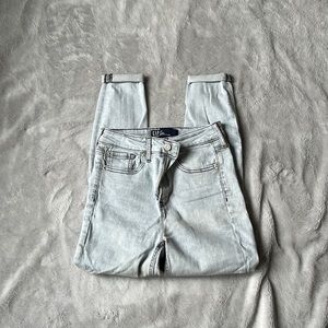 Gap Sky High Universal Legging